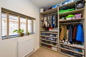 Bed 3 Dressing Room- click for photo gallery